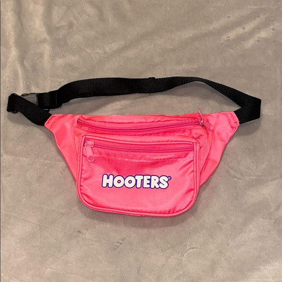 hooters fanny pack